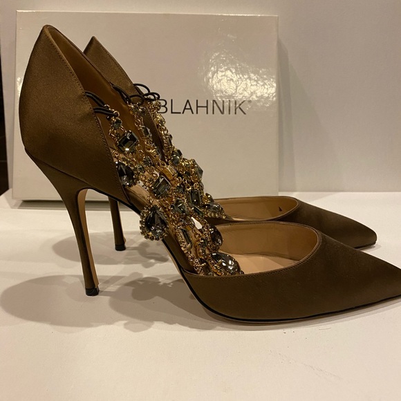 Manolo Blahnik Chandelier Stilettos - Picture 3 of 6